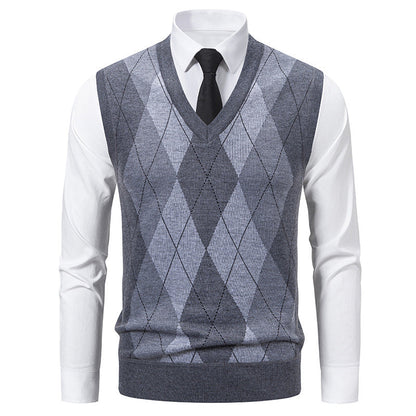 Men's V-Neck Pullover Classic Diamond Pattern