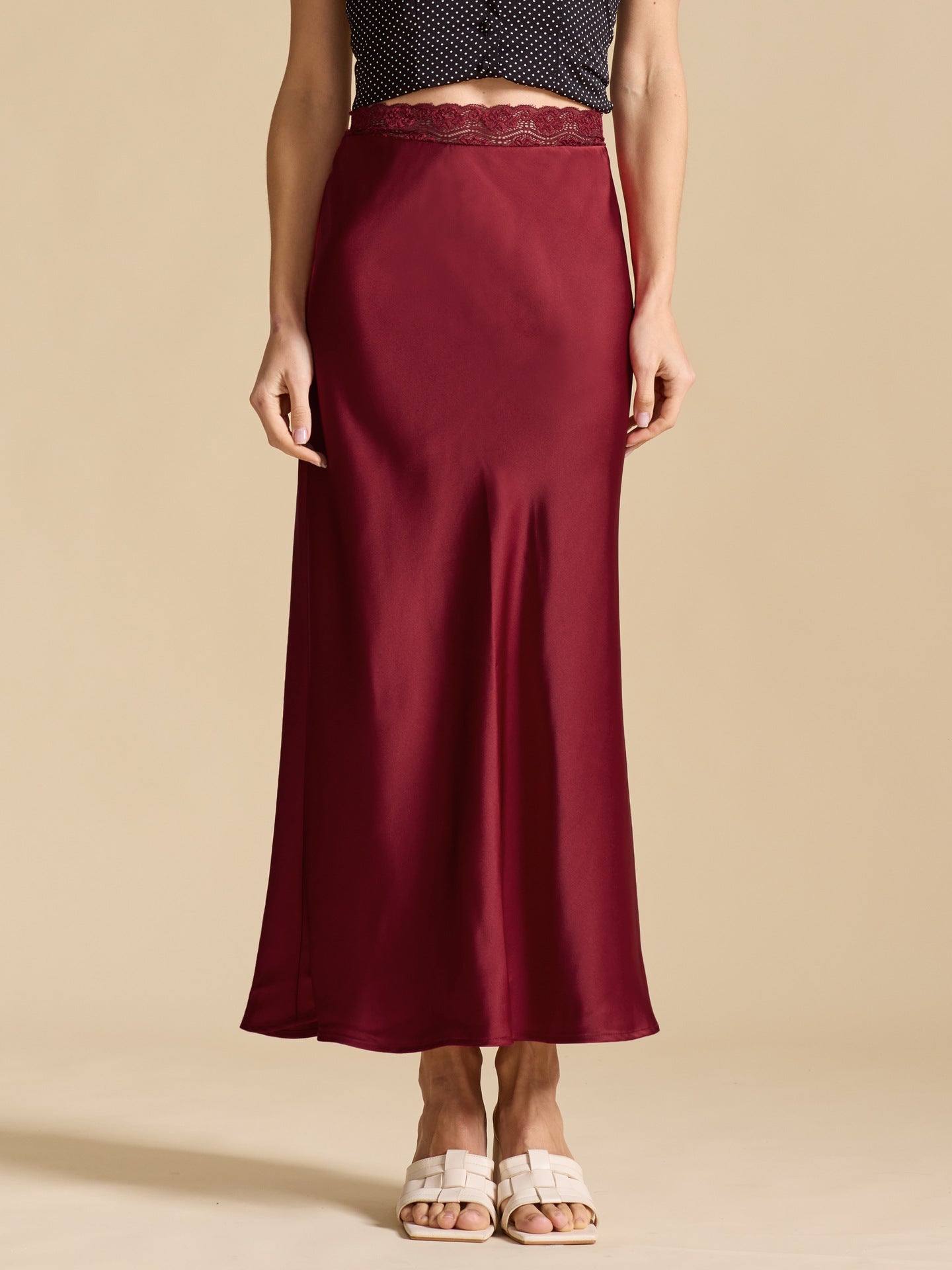 Eleganter Damenrock Satin Spitze Chic Lang - IdealeKleiden