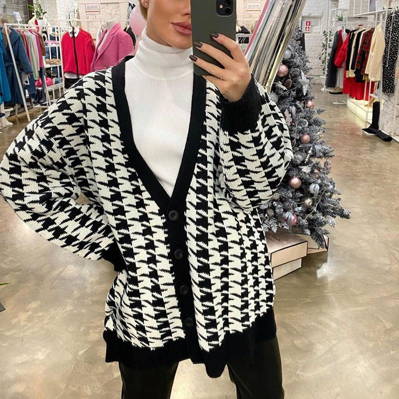 Women's Cardigan Plaid Pattern Trendy V-neck