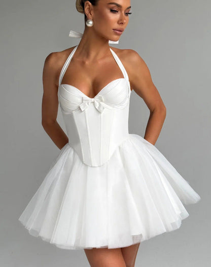 Elegantes Hochzeitskleid mit Spitze und Ruffles