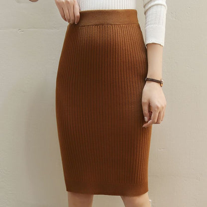 Women's Knitted Skirt Hip-Length with High Waist