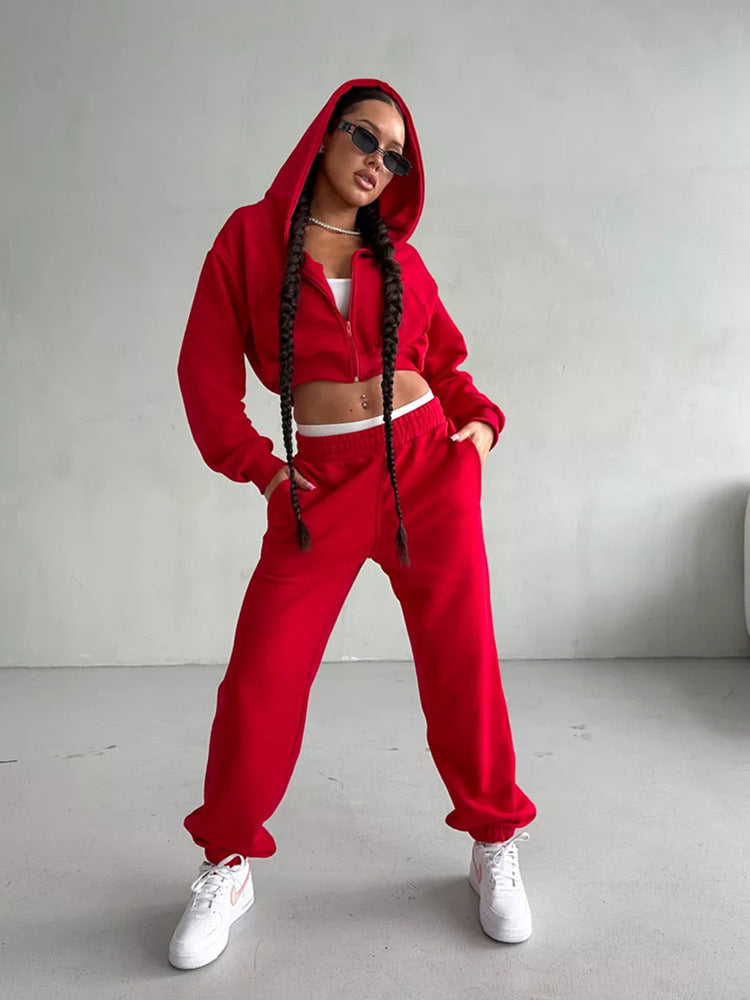 Women's Sports Outfit: Cropped Jacket and Jogger Set
