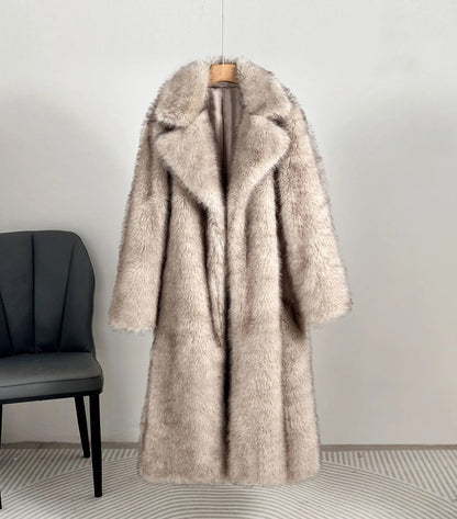 Women's Faux Fur Coat Elegant Design Generous