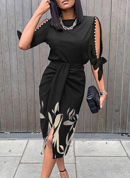 Women's Elegant Dress with Belt and Neckline
