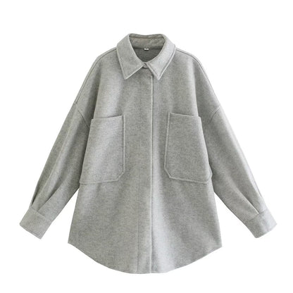 Women's Oversized Wool Jacket with Pockets and Chic Design