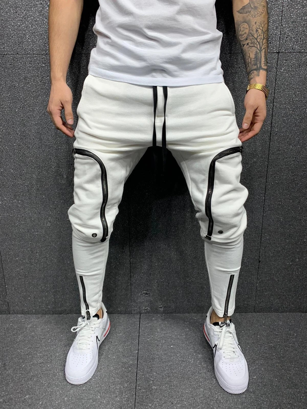 Men's Modern Style Joggers with Zipper Detail