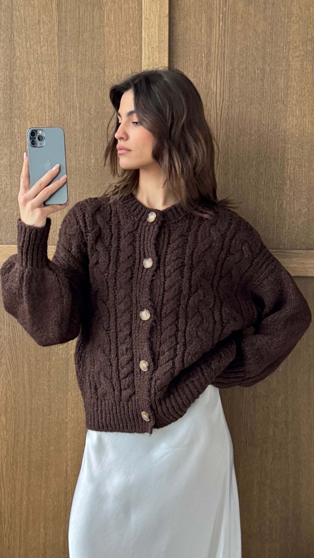 Women's Chunky Knit Cardigan Elegant Buttons