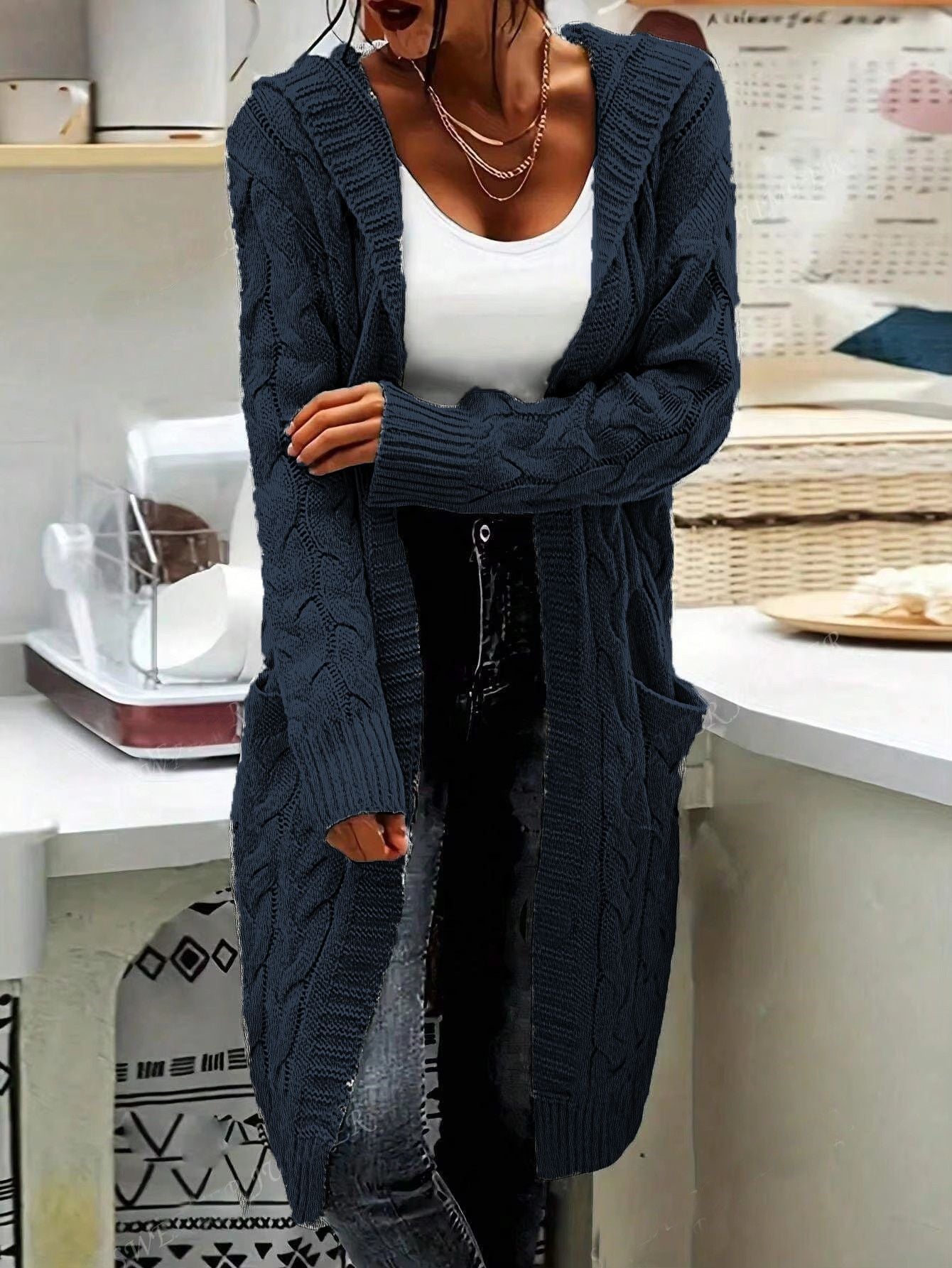 Women's Chunky Knit Cardigan Elegant Design Practical