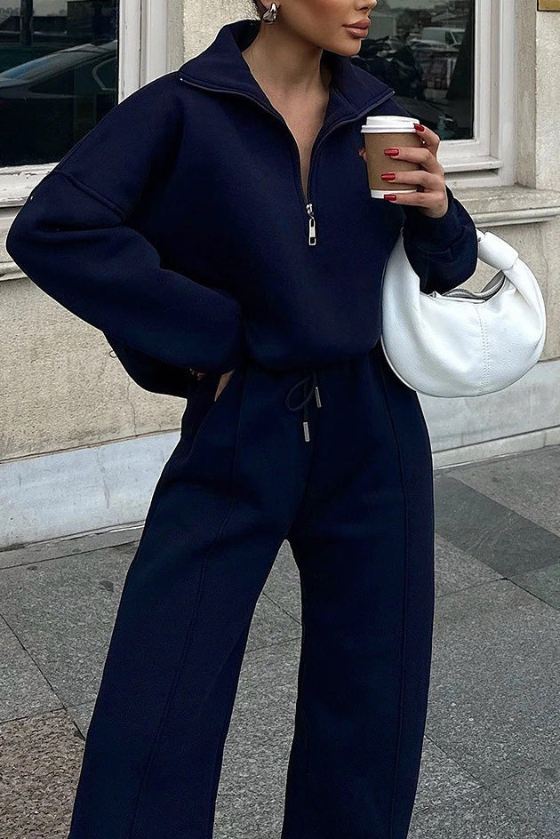 Fashionable Two-Piece Set: Pullover Sweatshirt and Jogging Pants