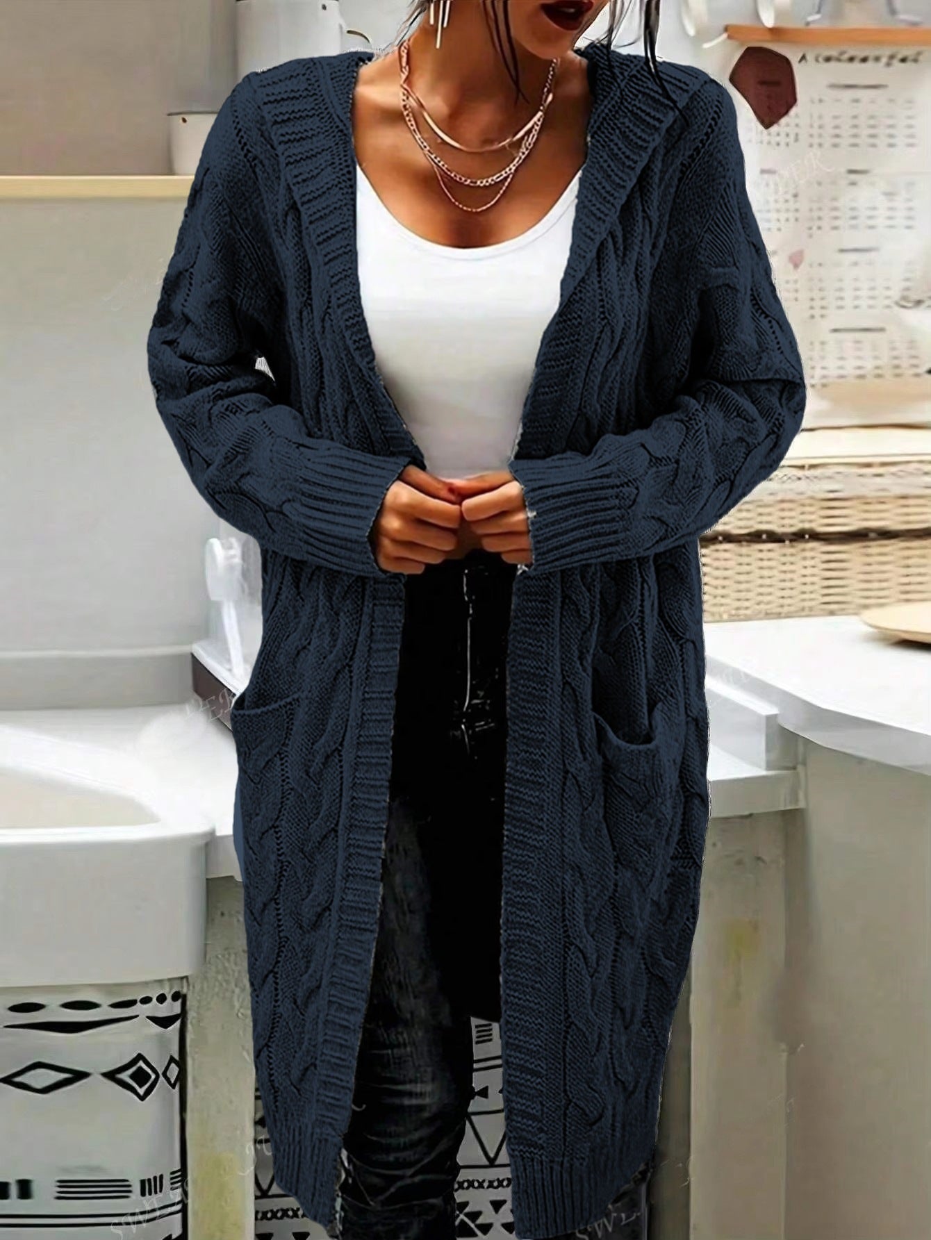 Women's Chunky Knit Cardigan Elegant Design Practical