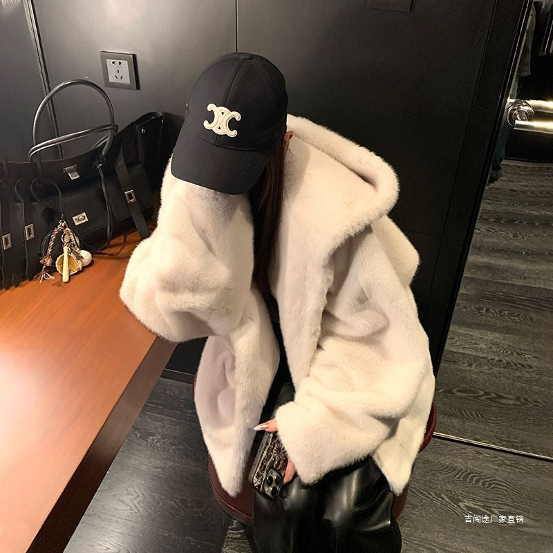 Soft Oversized Women's Fur Jacket Luxury Style