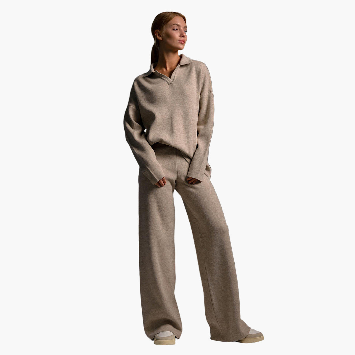 Comfortable Loungewear Set - Oversized Collared Sweatshirt and Jogger Pants
