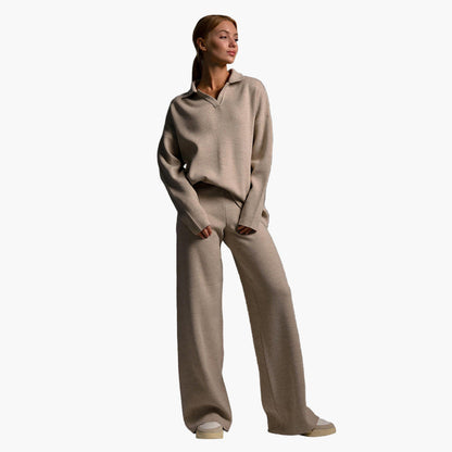 Comfortable Loungewear Set - Oversized Collared Sweatshirt and Jogger Pants