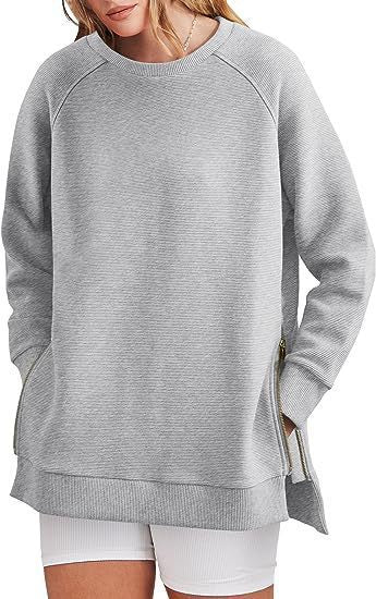 Women's Comfortable Zippered Sweatshirt with Pockets