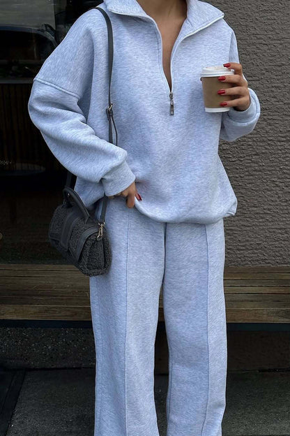 Fashionable Two-Piece Set: Pullover Sweatshirt and Jogging Pants