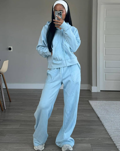 Women's Sporty Hoodie and Sweatpants Set Comfortable