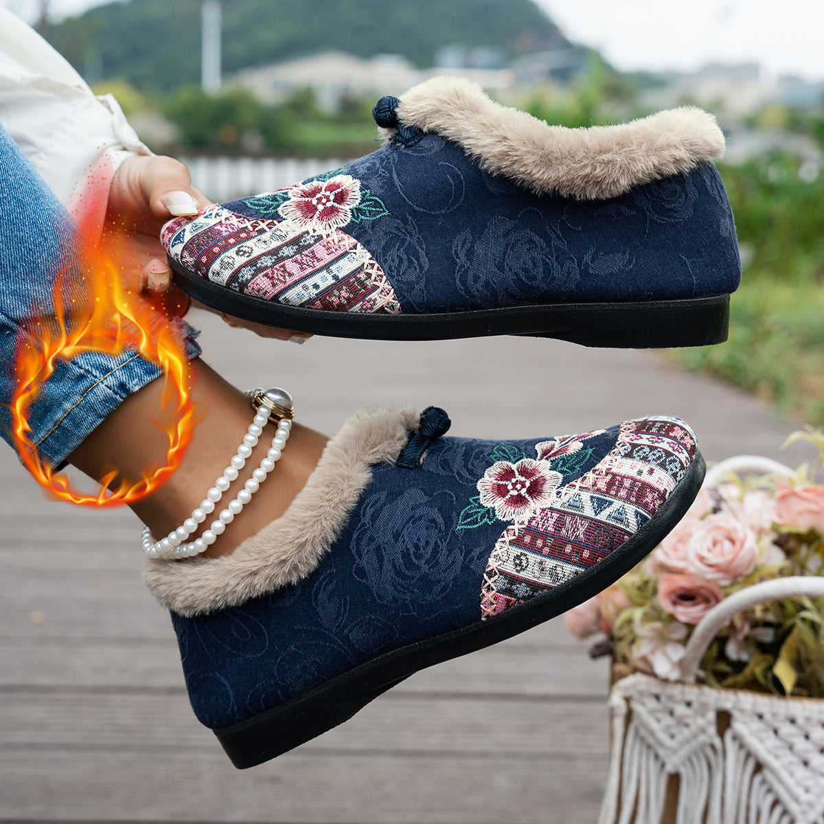 Women's Slippers Soft Fleece Floral Pattern