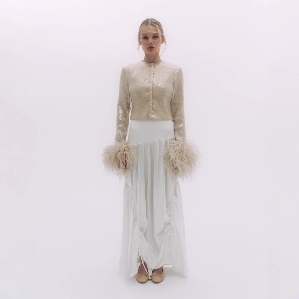Elegante Damenbluse mit Federn Chic Design - IdealeKleiden
