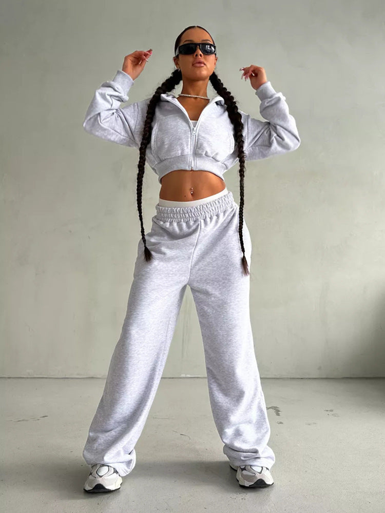 Women's Sports Outfit: Cropped Jacket and Jogger Set