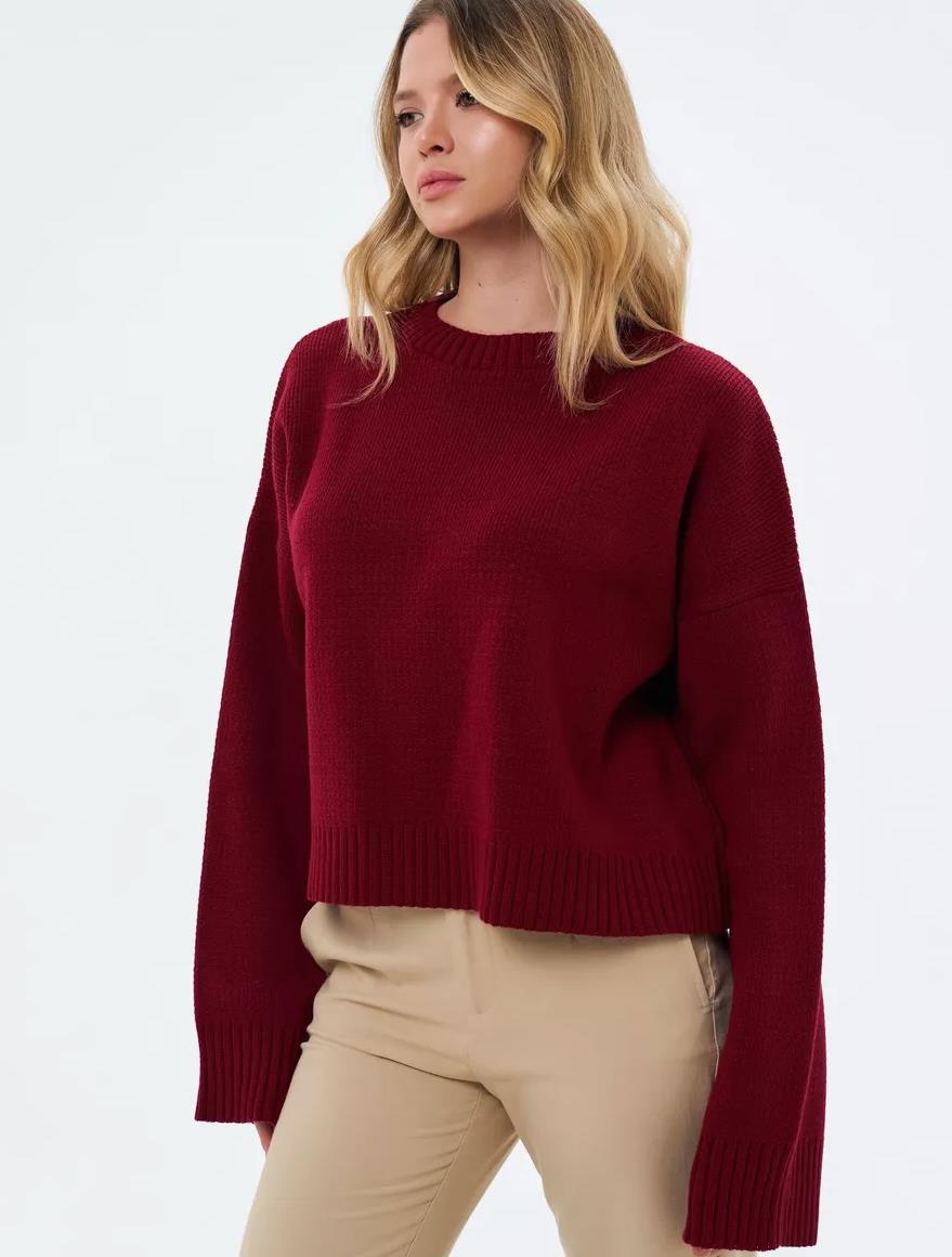 Women's Oversized Sweater Generous and Comfortable