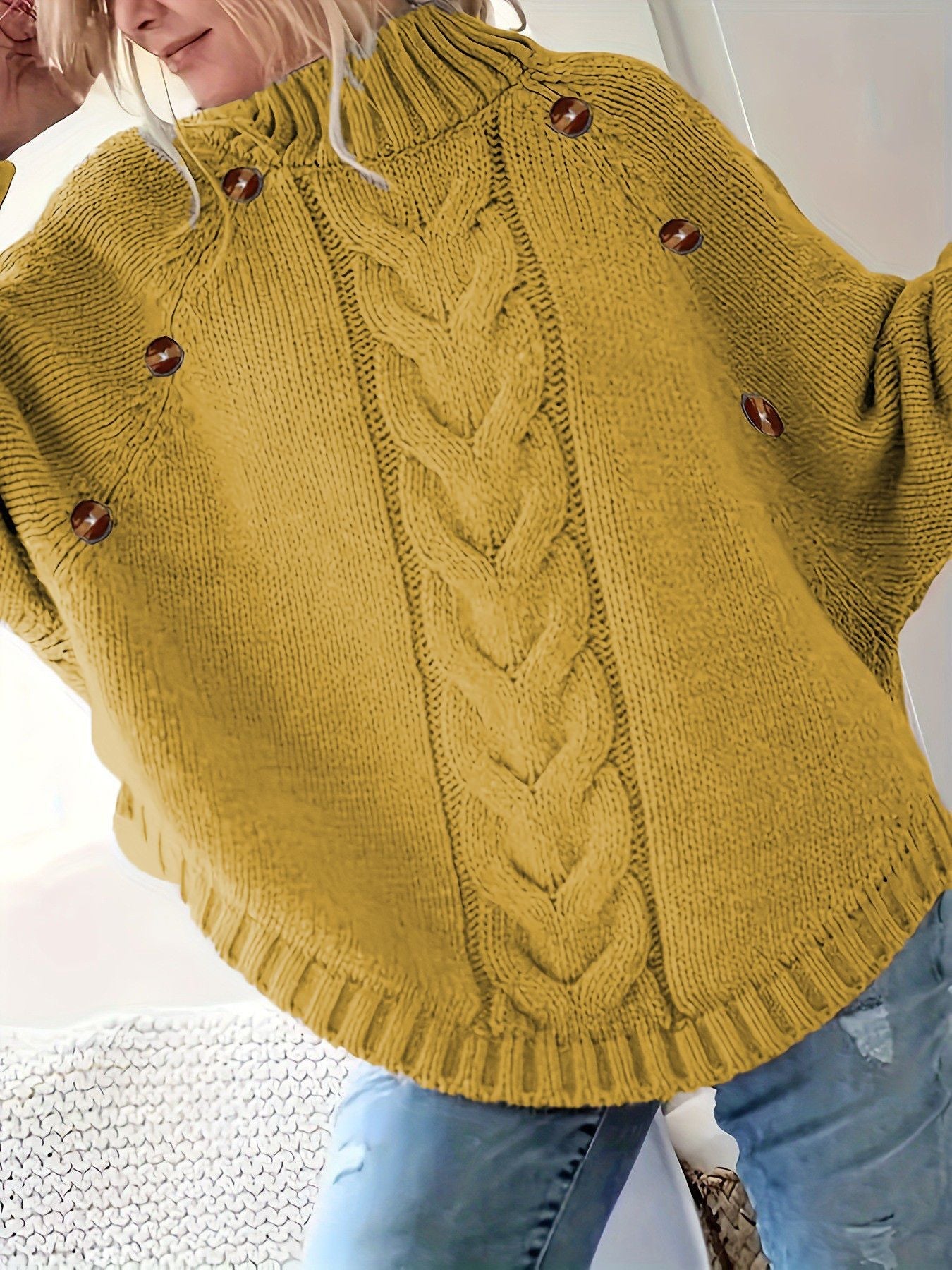 Women's Chunky Knit High-Neck Sweater Elegant