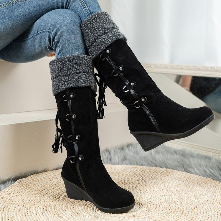Women's Suede Boots Elegant Design