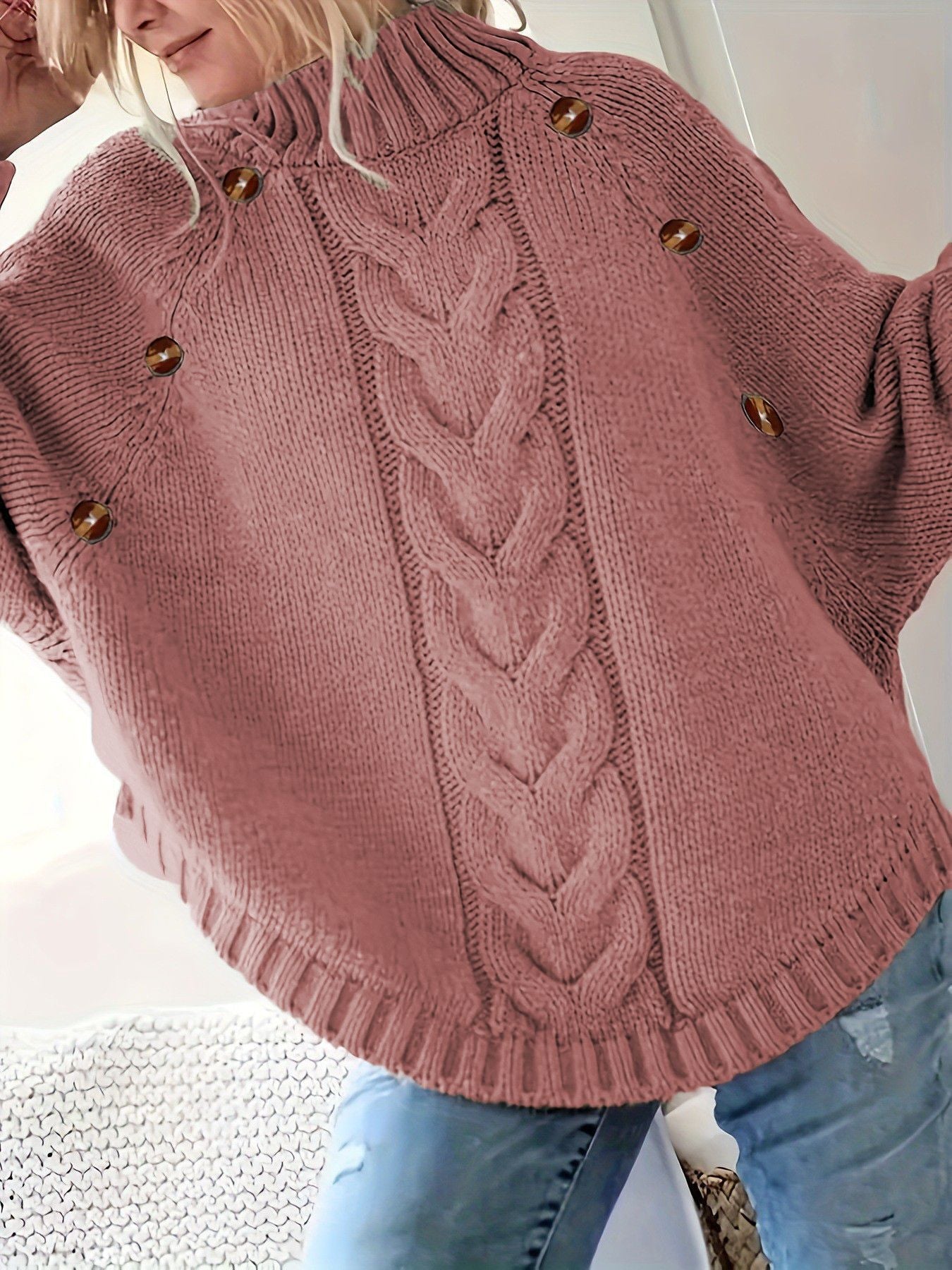 Women's Chunky Knit High-Neck Sweater Elegant