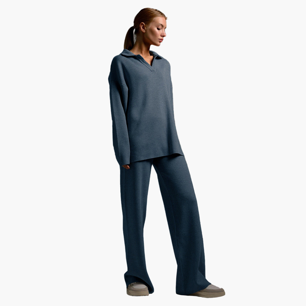 Comfortable Loungewear Set - Oversized Collared Sweatshirt and Jogger Pants