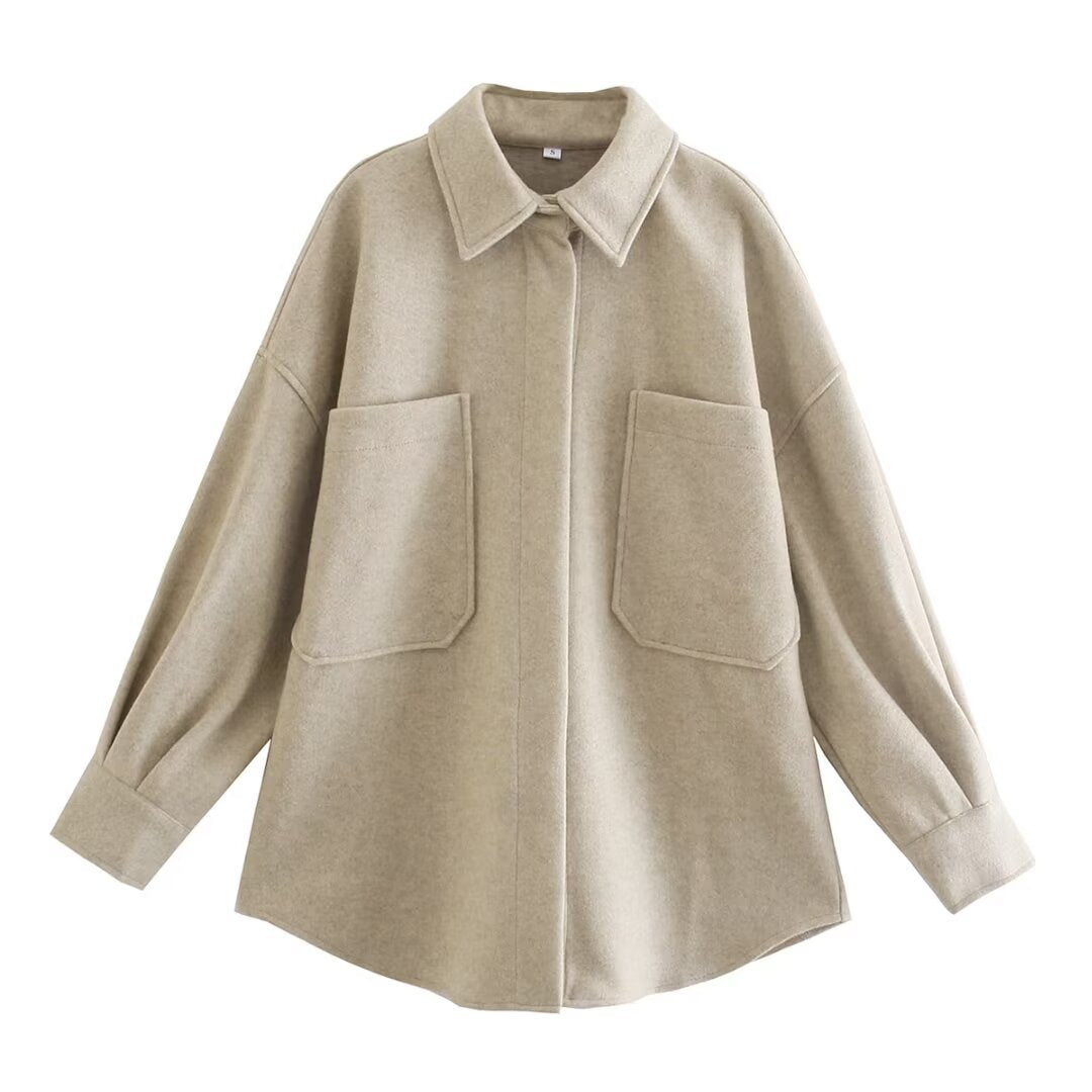 Women's Oversized Wool Jacket with Pockets and Chic Design