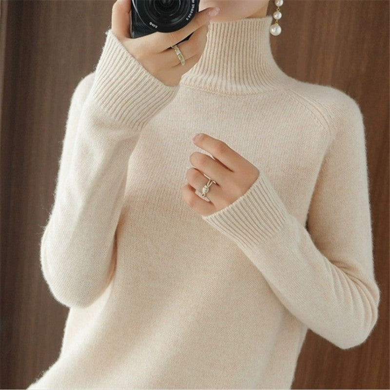 Women's Merino Wool Sweater Soft Turtleneck Elegance