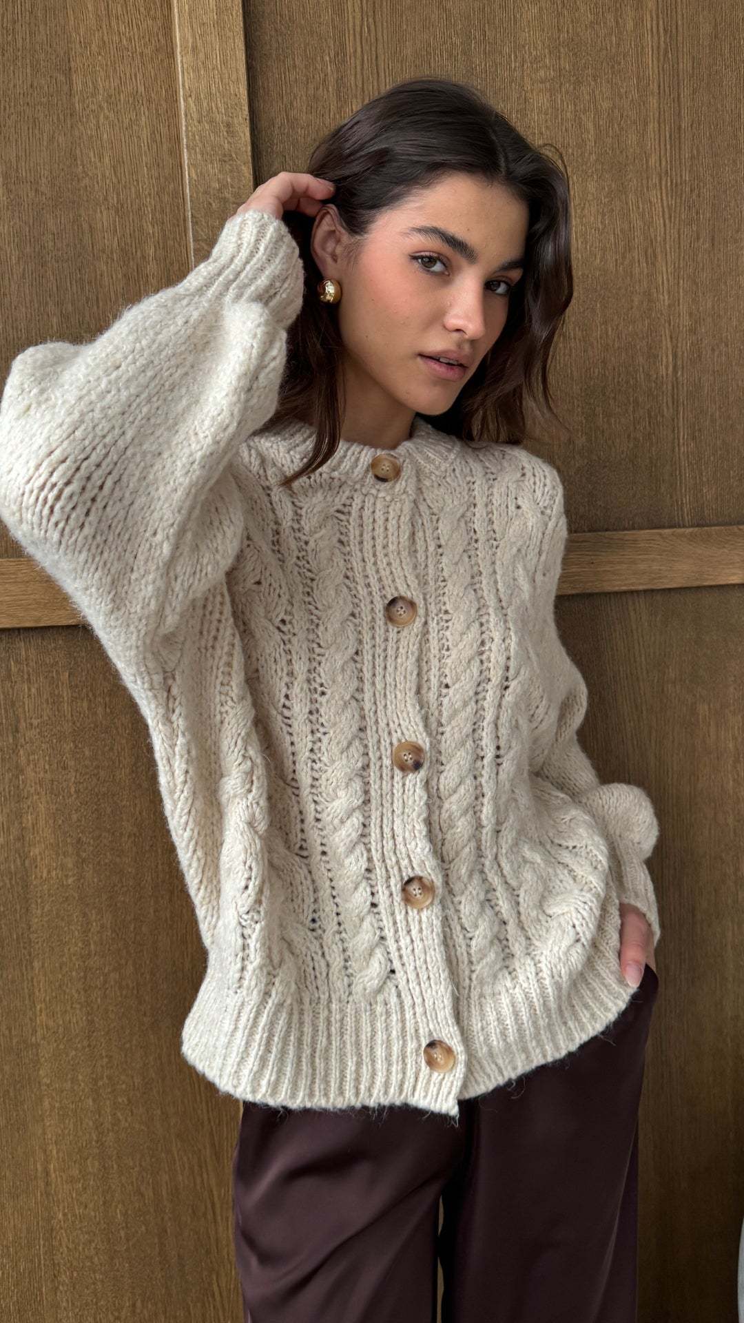 Women's Chunky Knit Cardigan Elegant Buttons