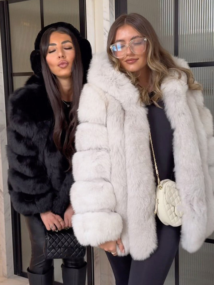 Women's Faux Fur Coat Luxury Elegant Quartz Details