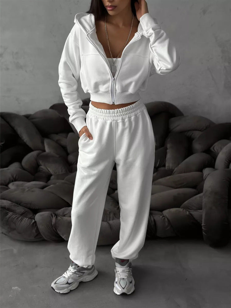 Women's Sports Outfit: Cropped Jacket and Jogger Set