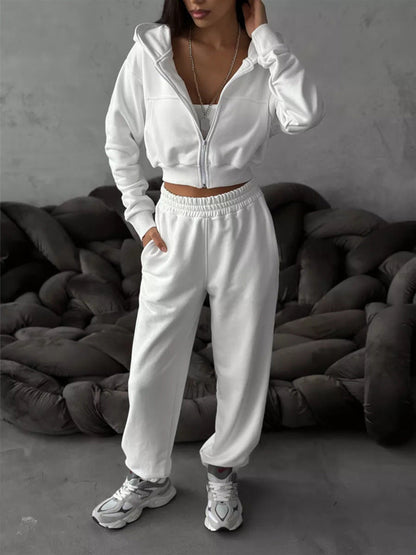 Women's Sports Outfit: Cropped Jacket and Jogger Set