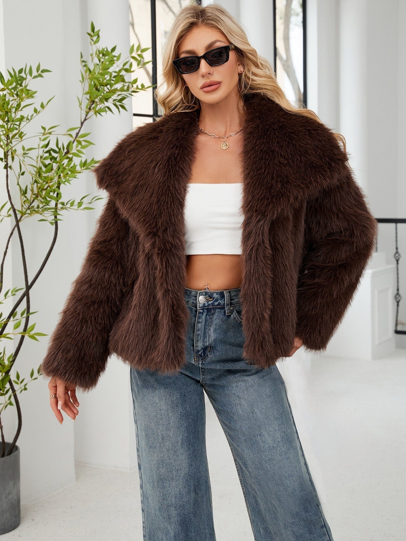 Women's Oversized Faux Fur Jacket Soft Voluminous