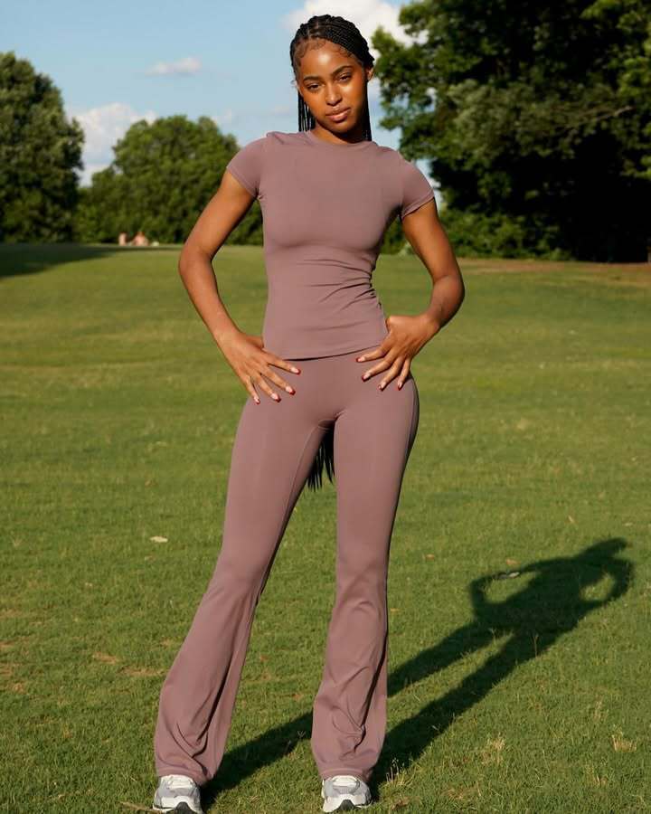Women's Breathable Sports Outfit Leggings Set