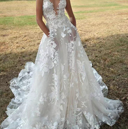 Luxury Wedding Dress with Fine Lace and Romance