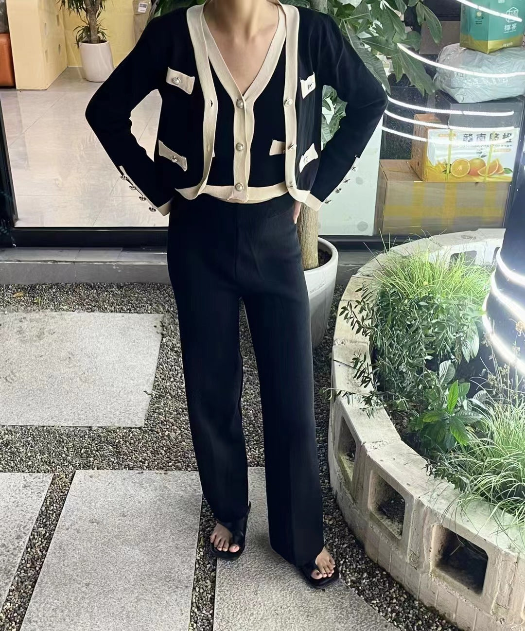 Ladies' shoes are not included in the title as they are considered clothing.
High-waisted Wide Trousers Sleeveless Top Short Cardigan → Women's Knitted Suit Elegant Short