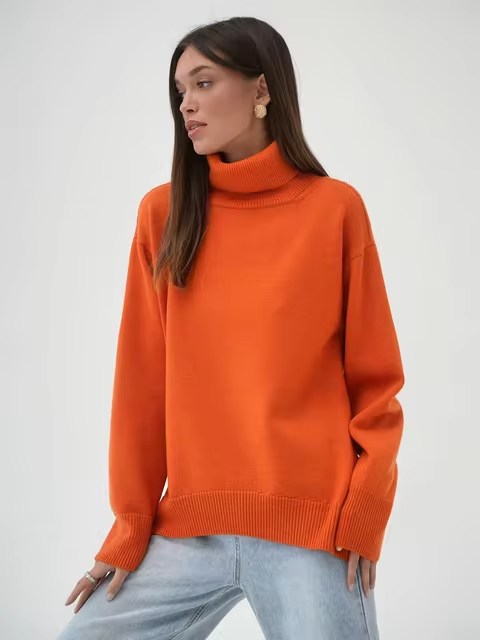 Comfortable turtleneck sweaterLoose fit
