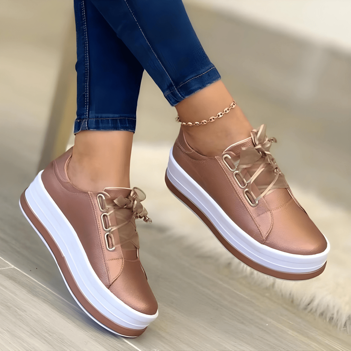 Women's Lace-up Shoes Modern Casual Look