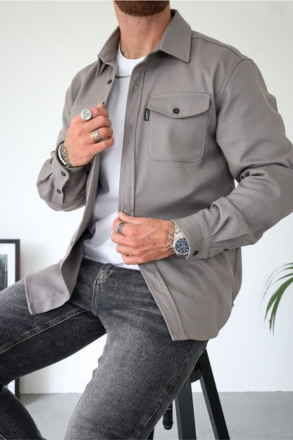 Men's Modern Overshirt Buttons and Pockets