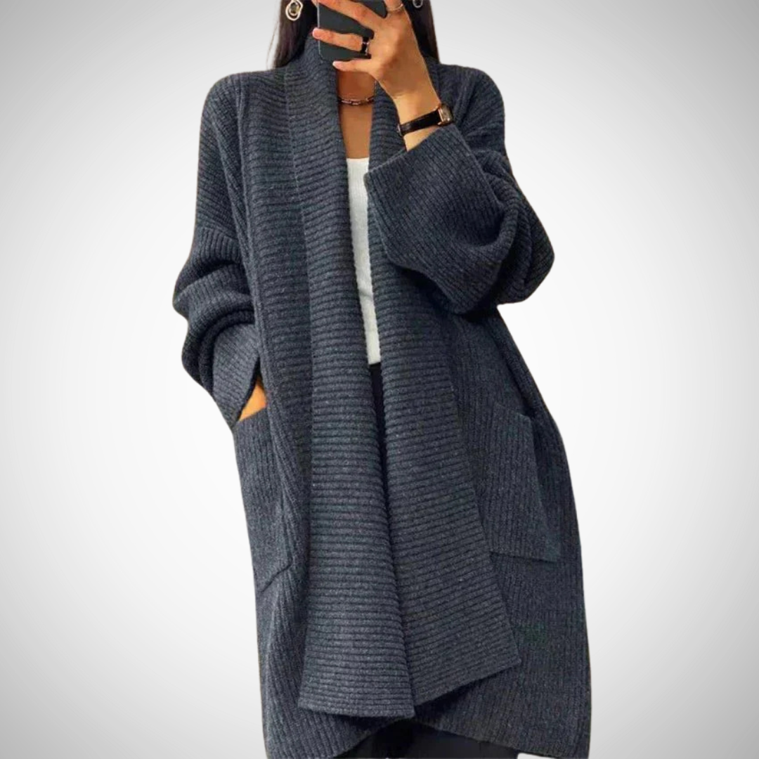Women's Oversized Knit Cardigan with Pockets and Long Sleeves
