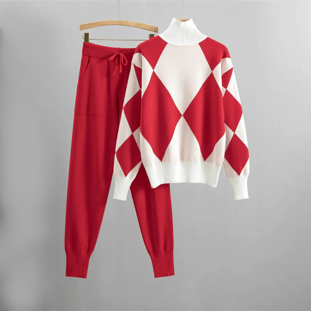 Cozy Sweatpants and Pullover Set for Women