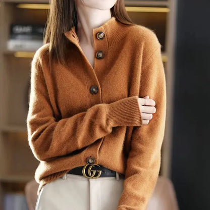 Stylish Women's Cardigan Model