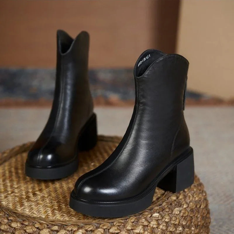 Vegan Chelsea Boots Elegance
