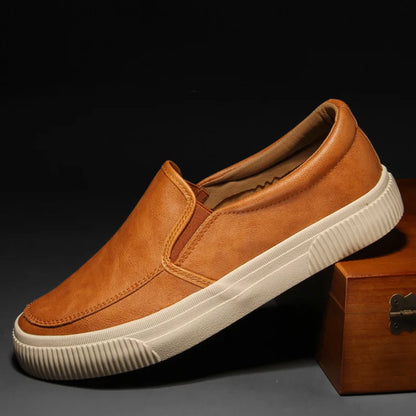 Elegante Leder-Slipper für Herren - IdealeKleiden