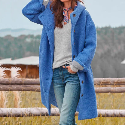 Stylish women's coat elongated cut elegance