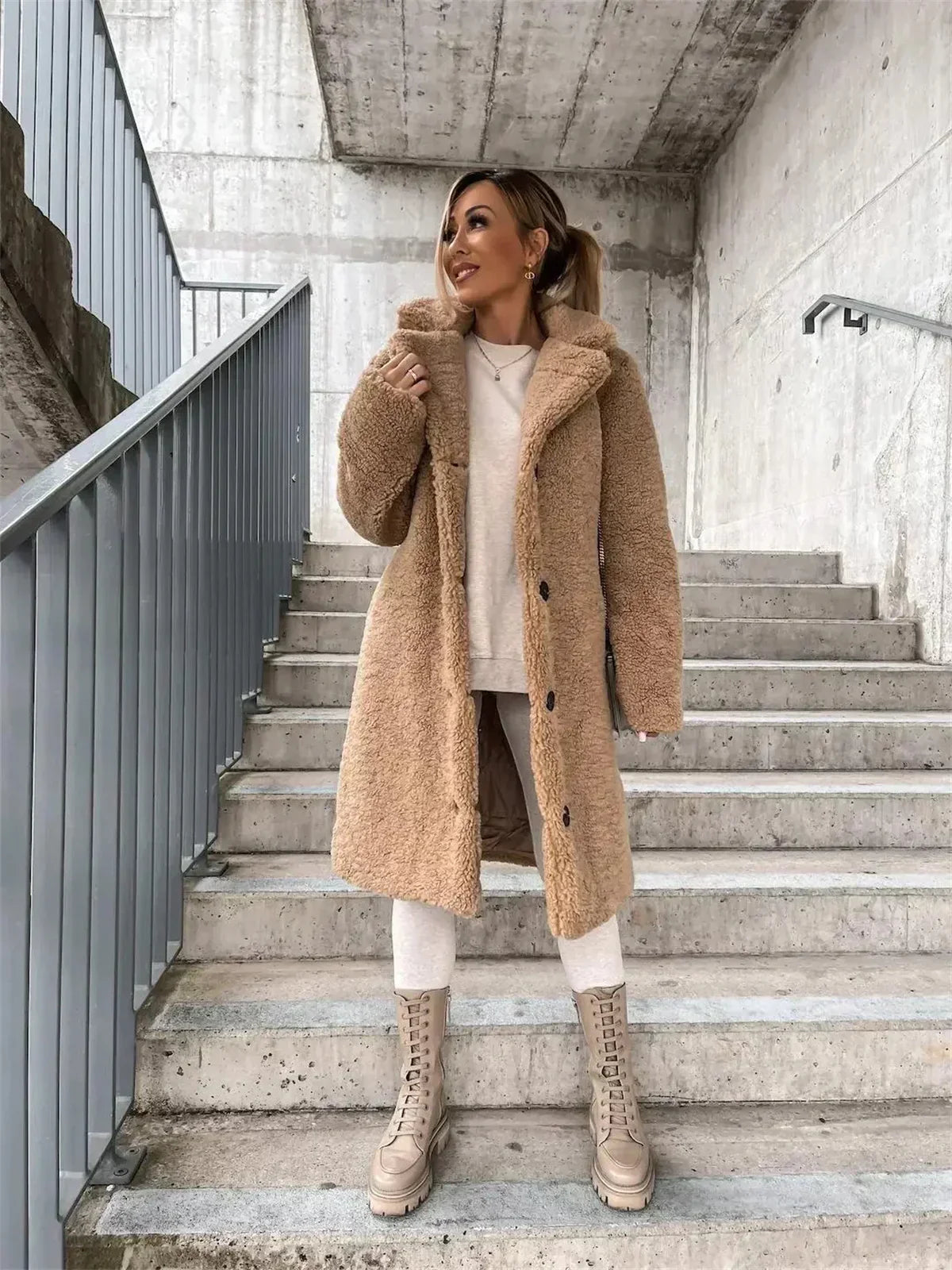 Damen Strickjacke Lang Elegant - IdealeKleiden
