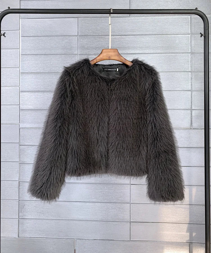Elegant Winter Coat Modern &amp; Versatile