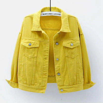 Short women's jacket with buttons and breast pocket